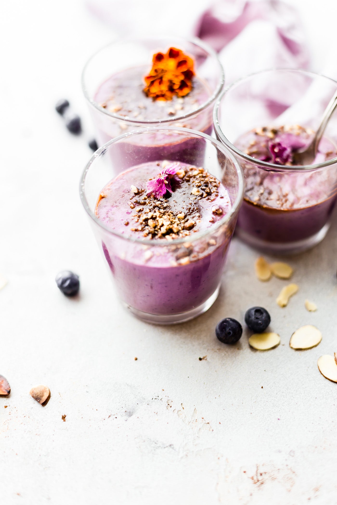 Almond Berry Mini Cheesecake Smoothies