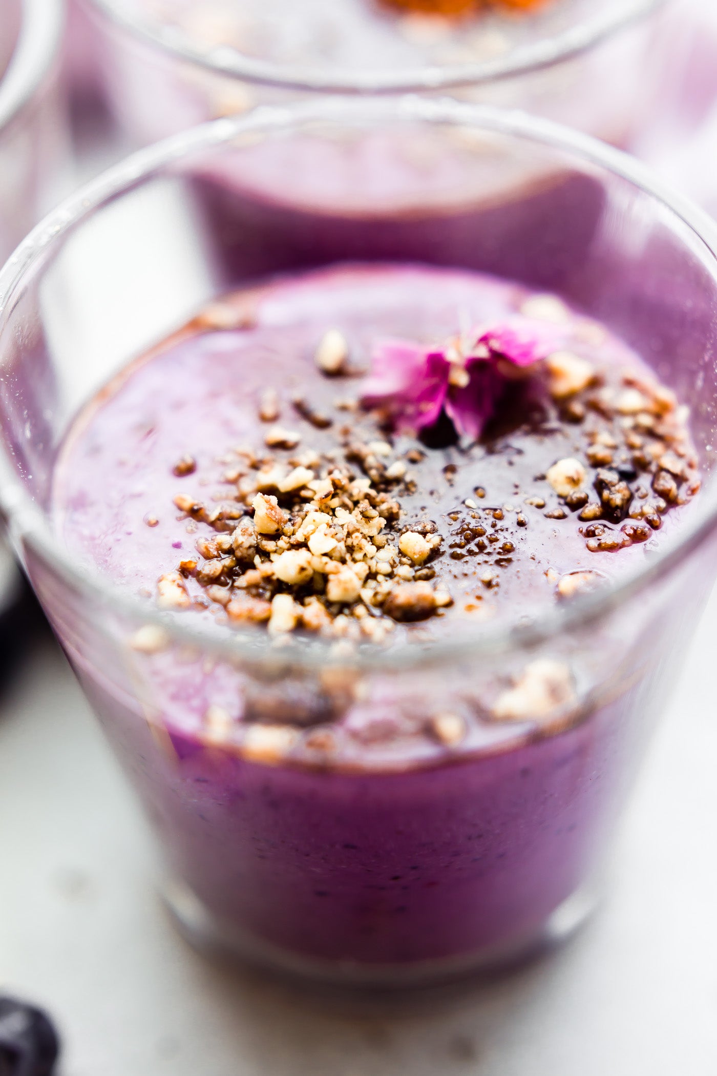 Almond Berry Mini Cheesecake Smoothies